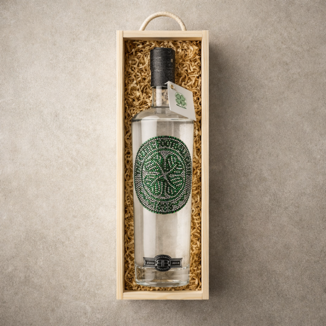 Glasgow Celtic Football Vodka in Personalised Presentation Box (70cl) - 37.5% ABV