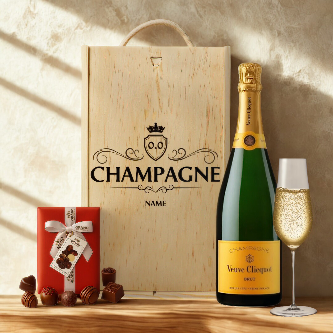 Personalised Veuve Clicquot Champagne Gift Set in Wooden Presentation Gift Box - 75cl