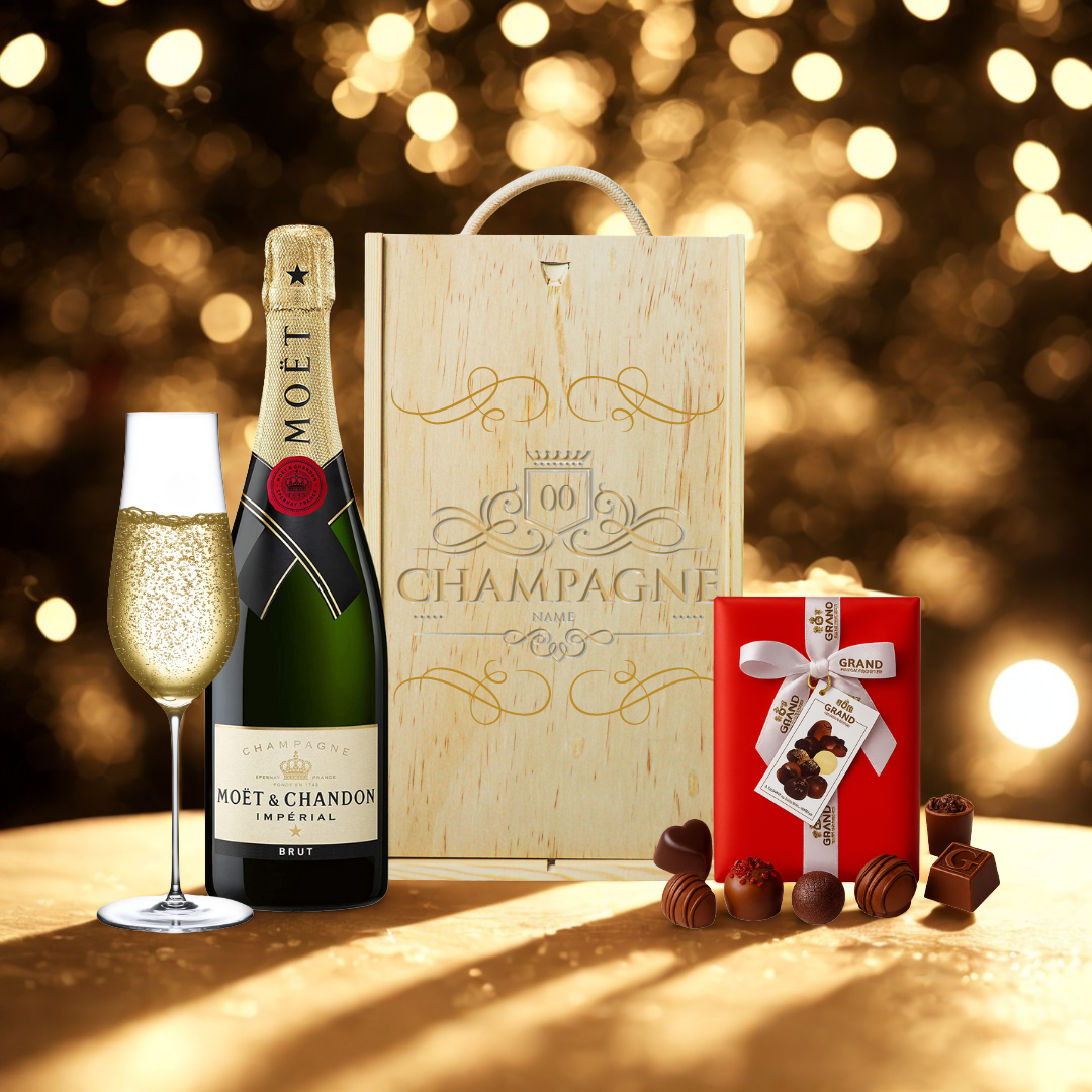 Personalised Moët &amp; Chandon Champagne Gift Box with Belgian Chocolates (75cl)
