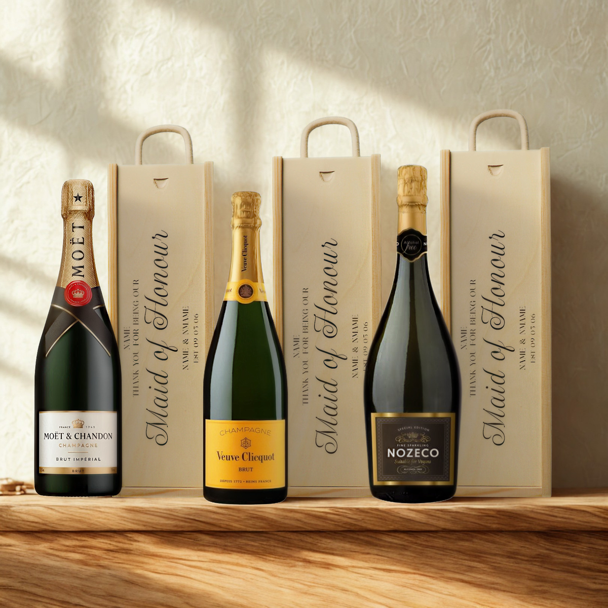Personalised Maid of Honour Champagne &amp; Sparkling Gift Set with Wooden Presentation Box
