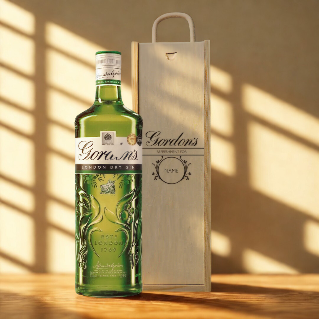 Personalised Gordons London Dry Gin Gift Set (70cl)