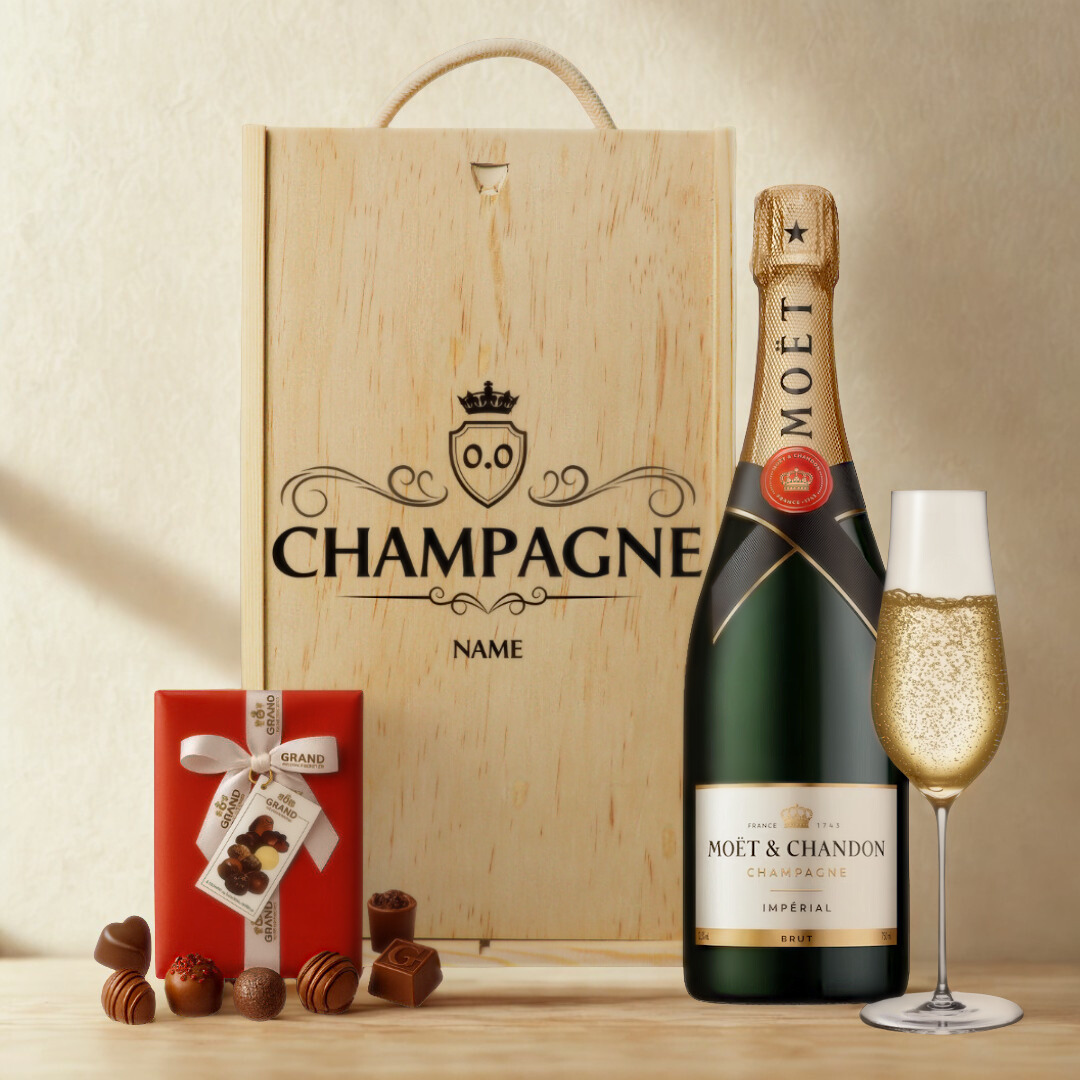 Personalised Moet & Chandon Champagne Gift Set in Wooden Presentation Gift Box - 75cl