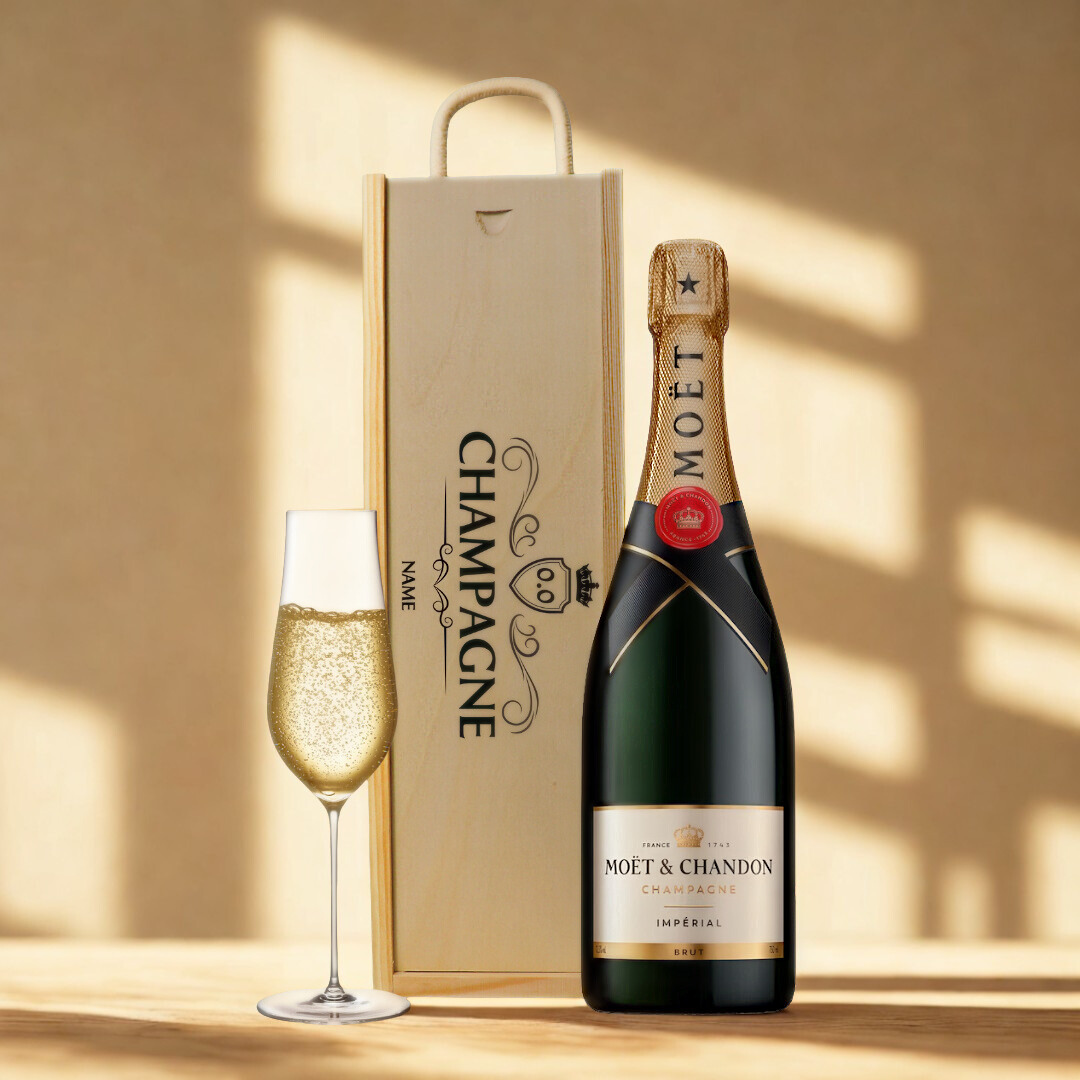 Personalised Moet &amp; Chandon Champagne Gift Set in Wooden Presentation Gift Box - 75cl