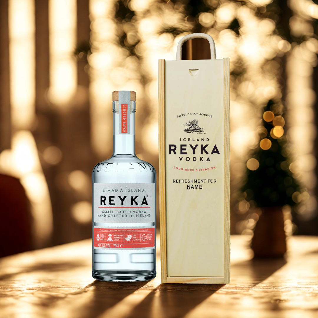Personalised Reyka Vodka Gift Set in Wooden Box – 70cl