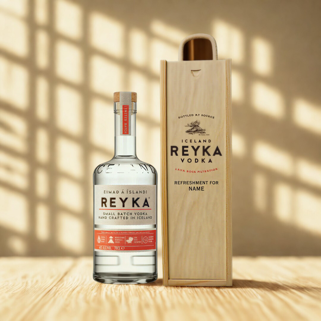 Personalised Reyka Vodka Gift Set in Wooden Box – 70cl