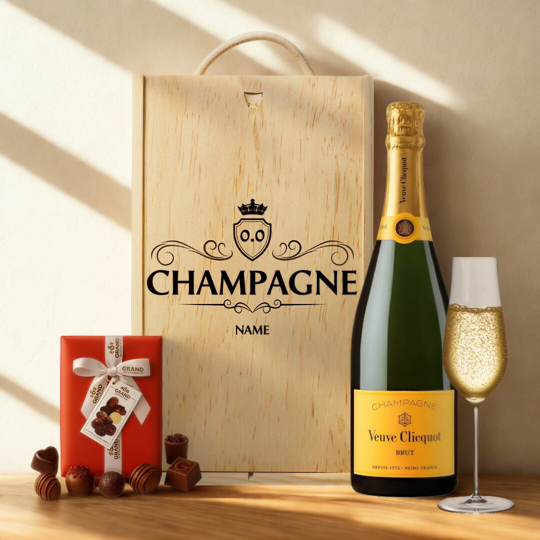 Personalised Moet & Chandon Champagne Gift Set in Wooden Presentation Gift Box - 75cl