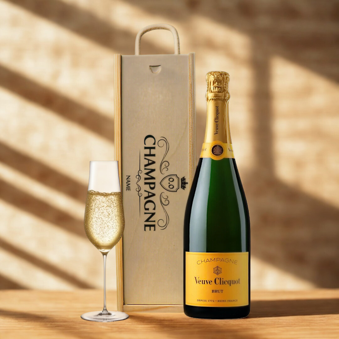 Personalised Moet & Chandon Champagne Gift Set in Wooden Presentation Gift Box - 75cl